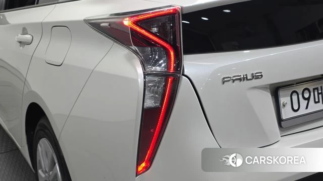 Toyota Prius 4th Generation id 4543643 из Кореи 15