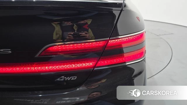 Genesis G90 id 4683672 из Кореи 15