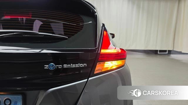 Nissan Leaf (ZE1) id 4615099 из Кореи 15