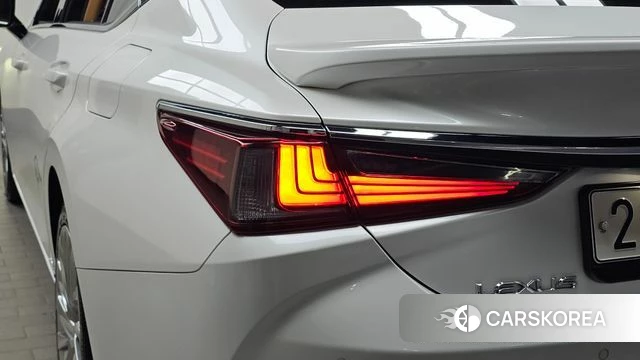 Lexus ES300h 7th generation id 4899261 из Кореи 15