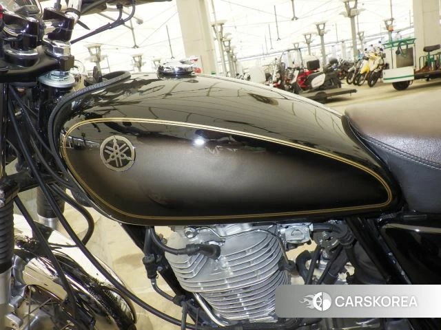 Yamaha SR400 id 4255628 из Японии 15