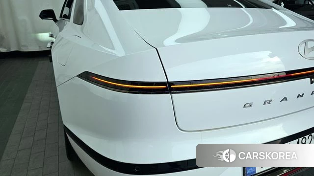 Hyundai Grandeur Hybrid (GN7) id 4194767 из Кореи 15