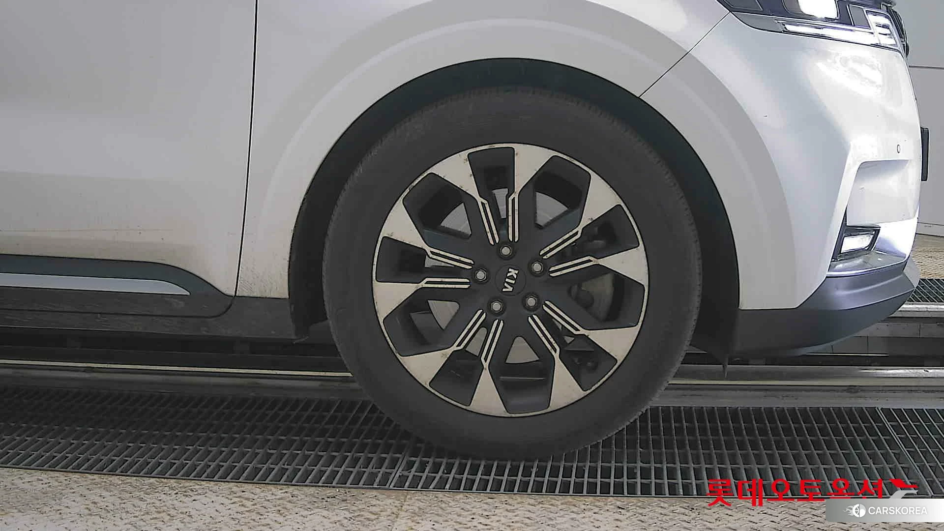 Kia Carnival Limousine id 4289576 из Кореи 15