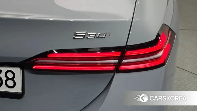 BMW 5 Series (G60) id 4655847 из Кореи 15