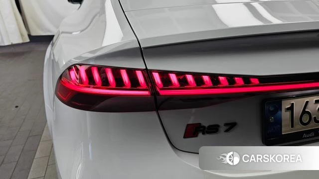 Audi RS7 (4K) id 4495339 из Кореи 15