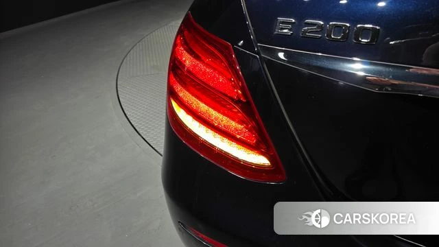 Mercedes-Benz E-Class W213 id 4188633 из Кореи 15