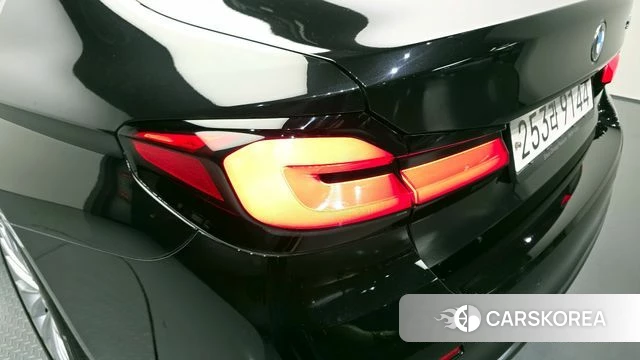 BMW 5 Series (G30) id 4267580 из Кореи 15