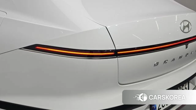 Hyundai Grandeur (GN7) id 4630856 из Кореи 15