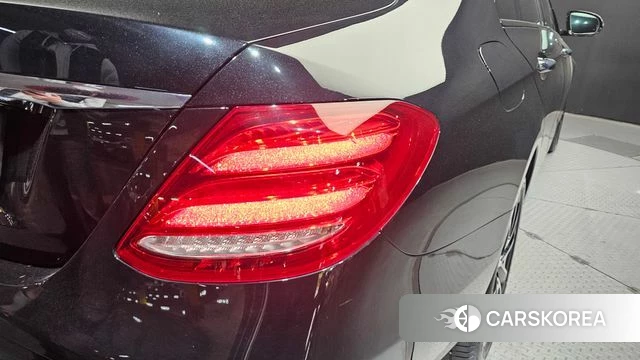 Mercedes-Benz E-Class W213 id 4196444 из Кореи 15