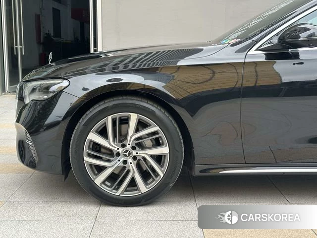 Mercedes-Benz E-class id 4260893 из Китая 15