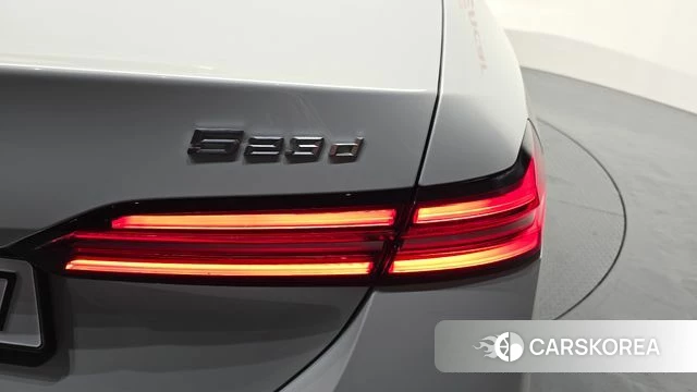 BMW 5 Series (G60) id 4474352 из Кореи 15