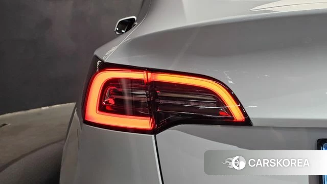 Tesla Model Y id 4493771 из Кореи 15