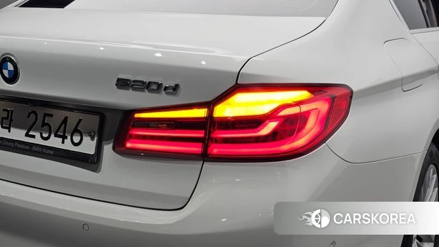 BMW 5 Series (G30) id 4596217 из Кореи 15