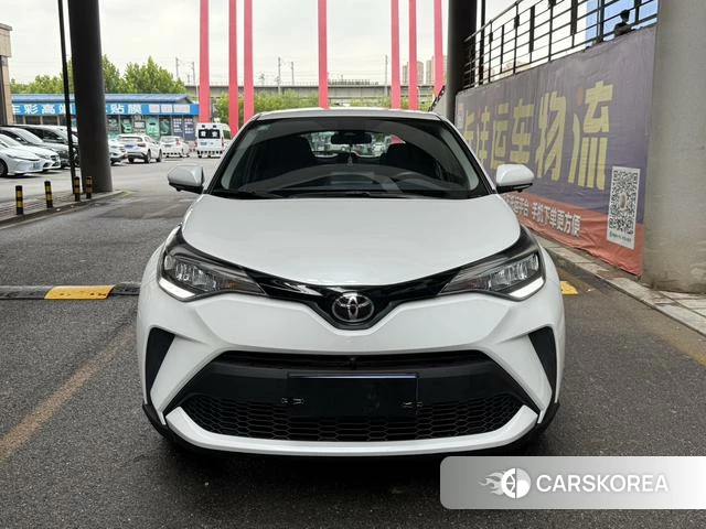 Toyota C-HR id 4255769 из Китая 15