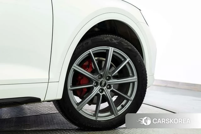 Audi Q5L id 4307002 из Китая 15