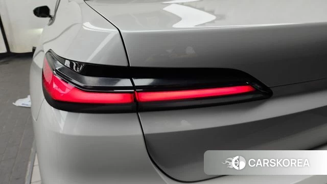 BMW 7 Series (G70) id 4612984 из Кореи 15