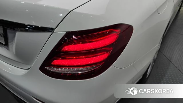 Mercedes-Benz E-Class W213 id 4732582 из Кореи 15