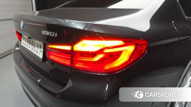 BMW 5 Series (G30) id 4397296 из Кореи 15