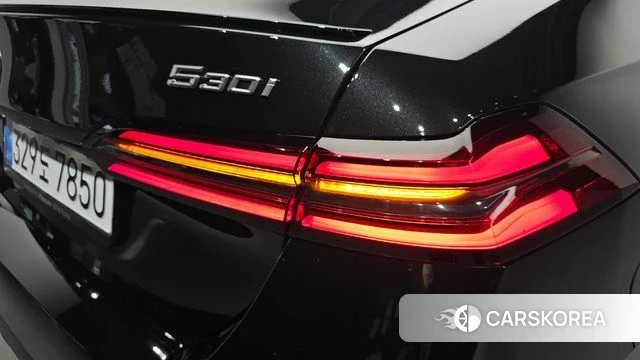 BMW 5 Series (G60) id 4584059 из Кореи 15