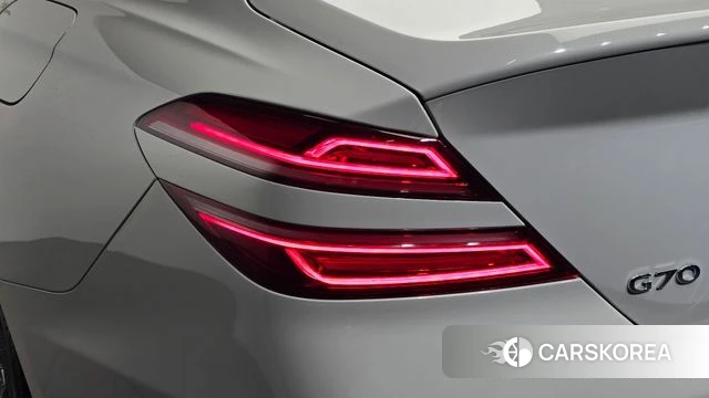 Genesis The New G70 id 4778165 из Кореи 15