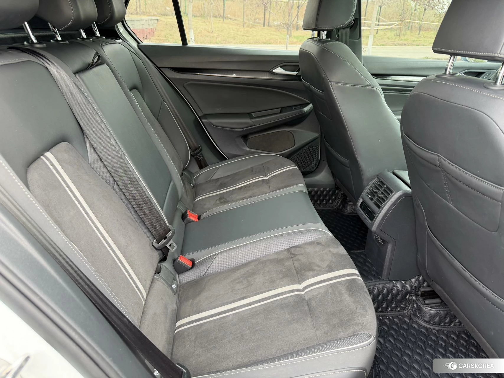 Volkswagen Golf id 4413379 из Китая 15