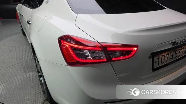 Maserati Ghibli id 4325145 из Кореи 15