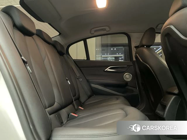 BMW 1 series id 4276399 из Китая 15