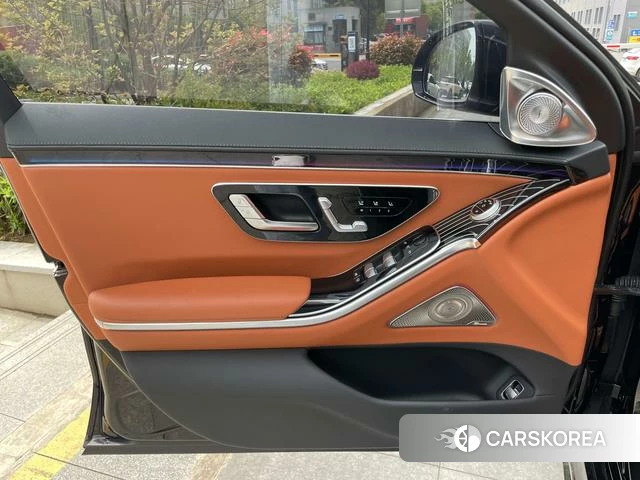 Mercedes-Benz S-class id 4209728 из Китая 15