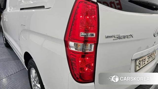 Hyundai The New Grand Starex id 4245214 из Кореи 15