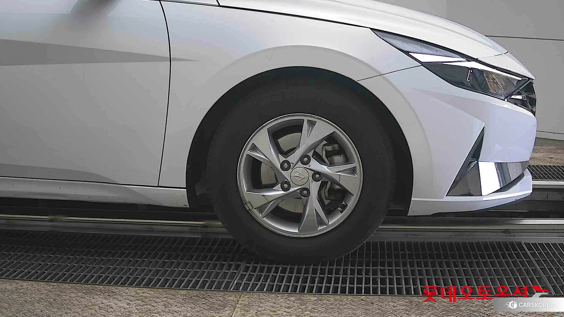 Hyundai Avante id 3869267 из Кореи 15