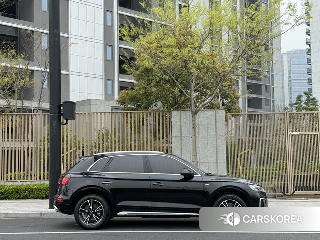 Audi Q5L id 4275516 из Китая 15