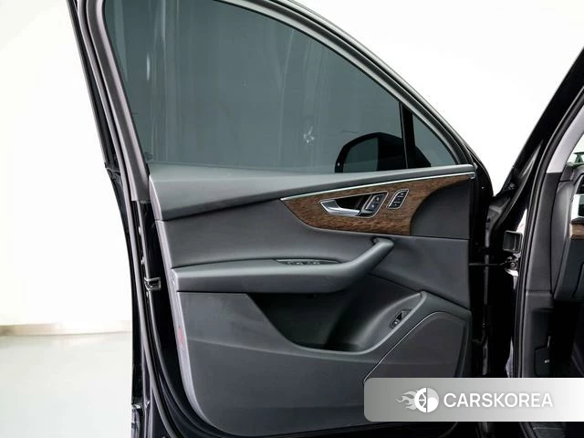 Audi Q7 id 4210140 из Китая 15