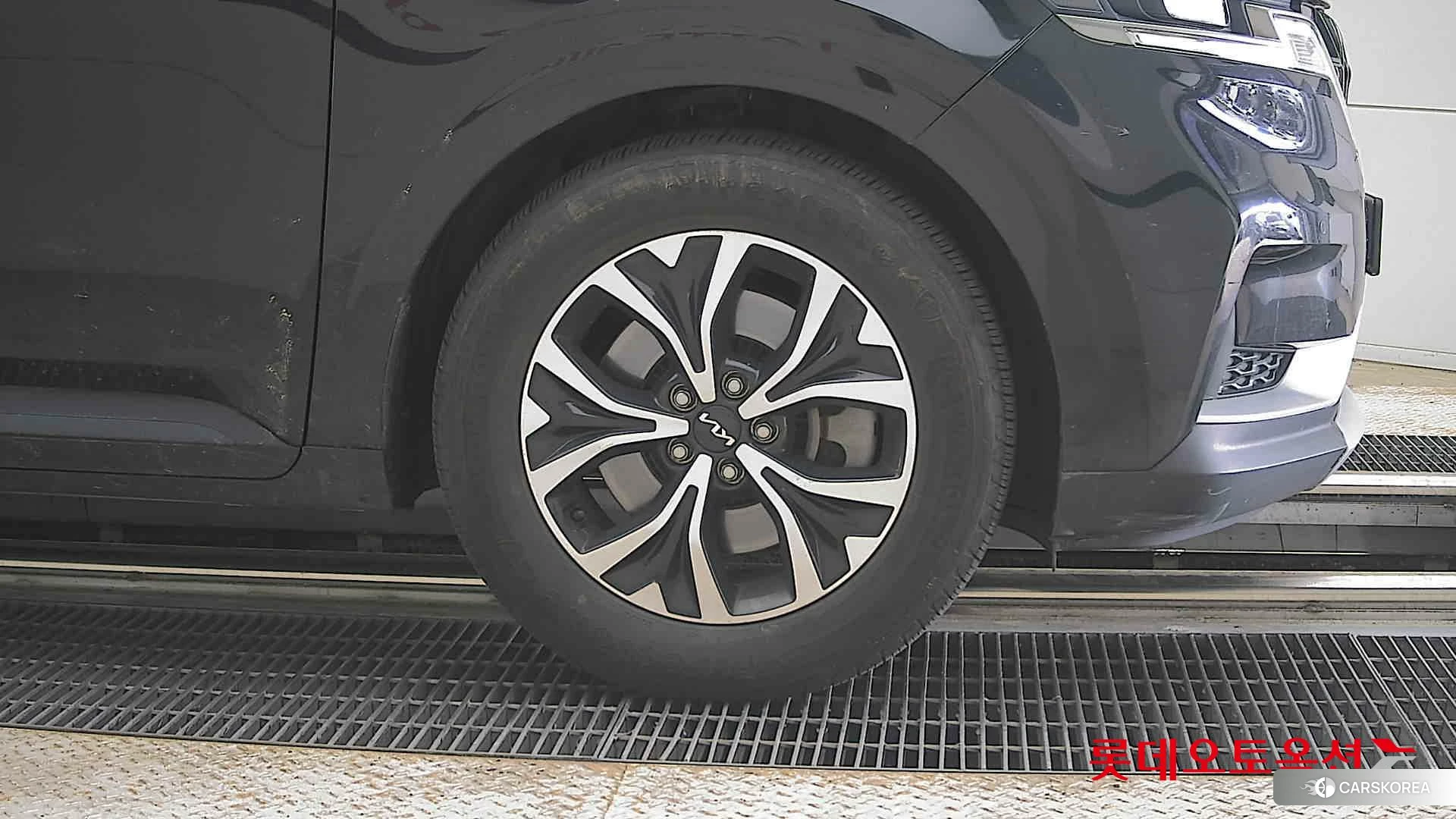 Kia Carnival id 4347364 из Кореи 15