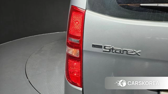 Hyundai The New Grand Starex id 4188099 из Кореи 15