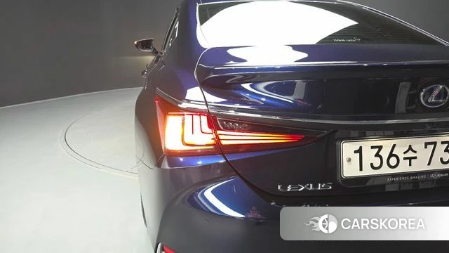 Lexus ES300h 7th generation id 4716731 из Кореи 15