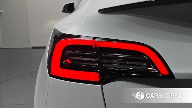 Tesla Model Y id 4834662 из Кореи 15