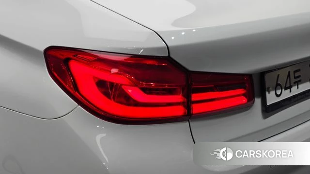 BMW 5 Series (G30) id 4552103 из Кореи 15