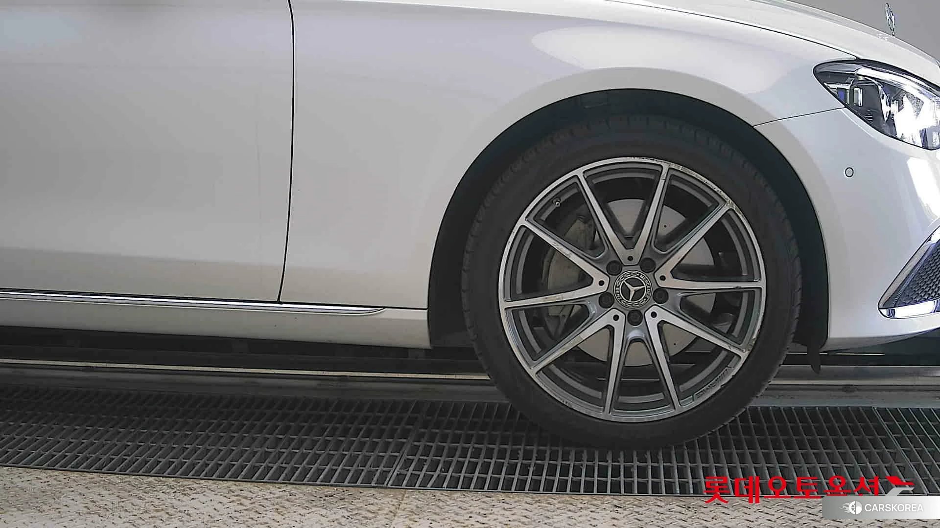 Mercedes-Benz Mercedes-Benz E300 e 4MATIC id 4289668 из Кореи 15