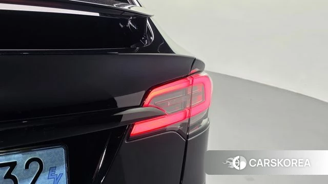 Tesla Model X id 4853369 из Кореи 15