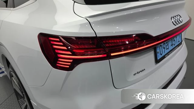 Audi e-Tron id 4585743 из Кореи 15