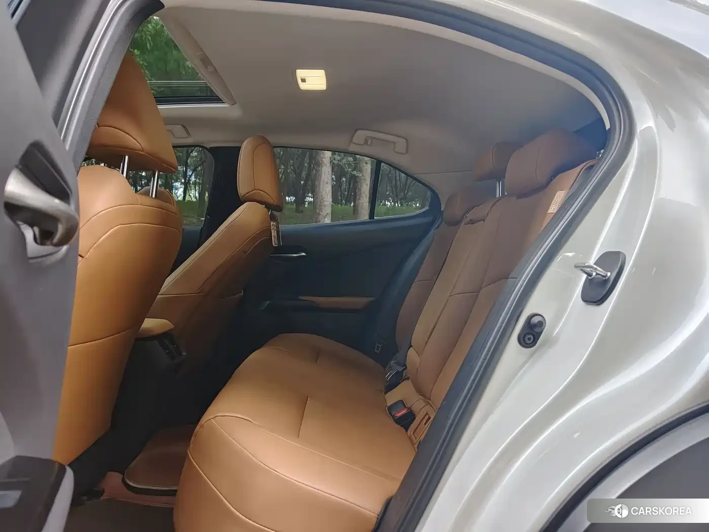 Lexus UX id 4679603 из Китая 15