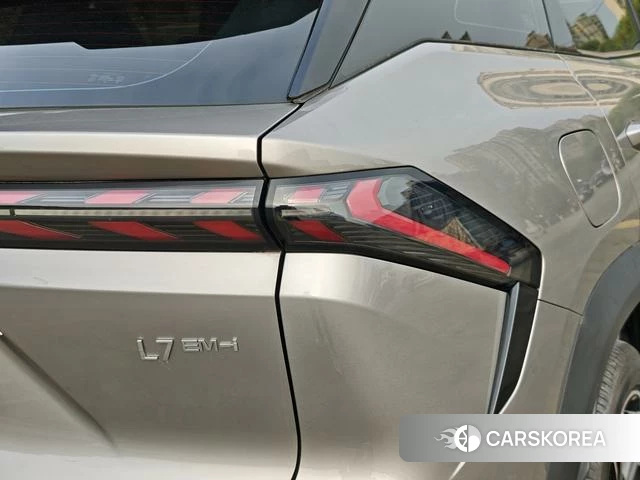 Geely Galaxy Galaxy L7 id 4190409 из Китая 15