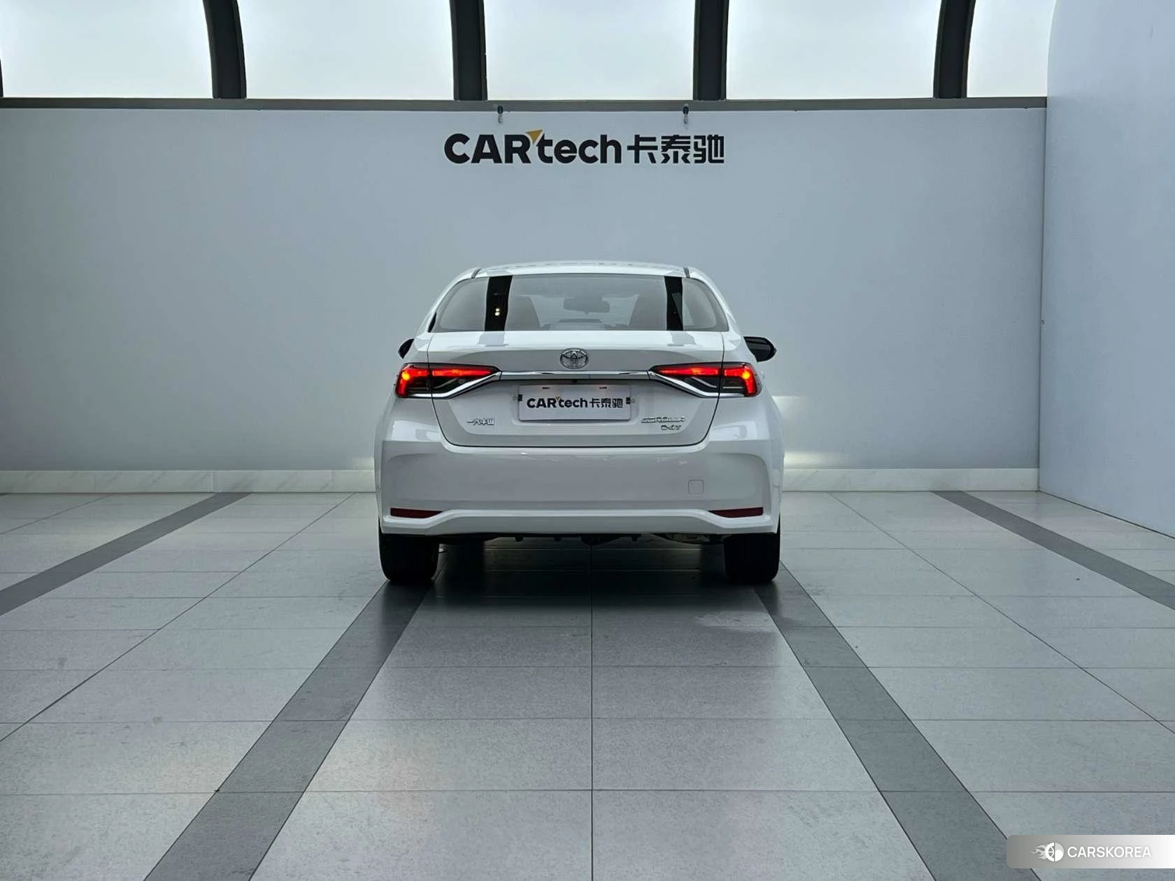 Toyota Corolla id 4479489 из Китая 15