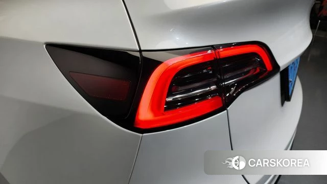 Tesla Model Y id 4302090 из Кореи 15