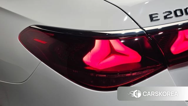 Mercedes-Benz E-Class W214 id 4655290 из Кореи 15