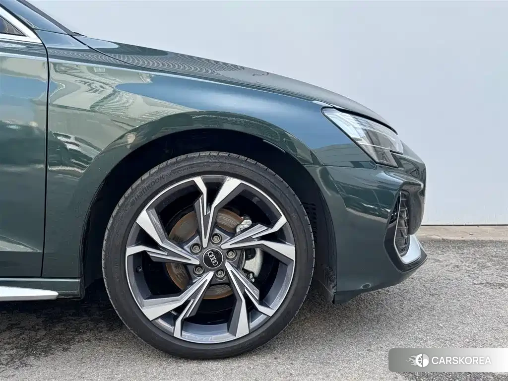 Audi A3 id 4583922 из Китая 15