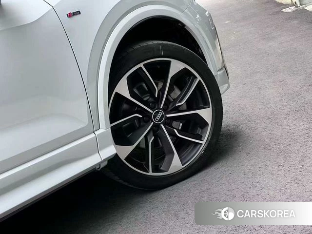 Audi Q2L id 4213979 из Китая 15