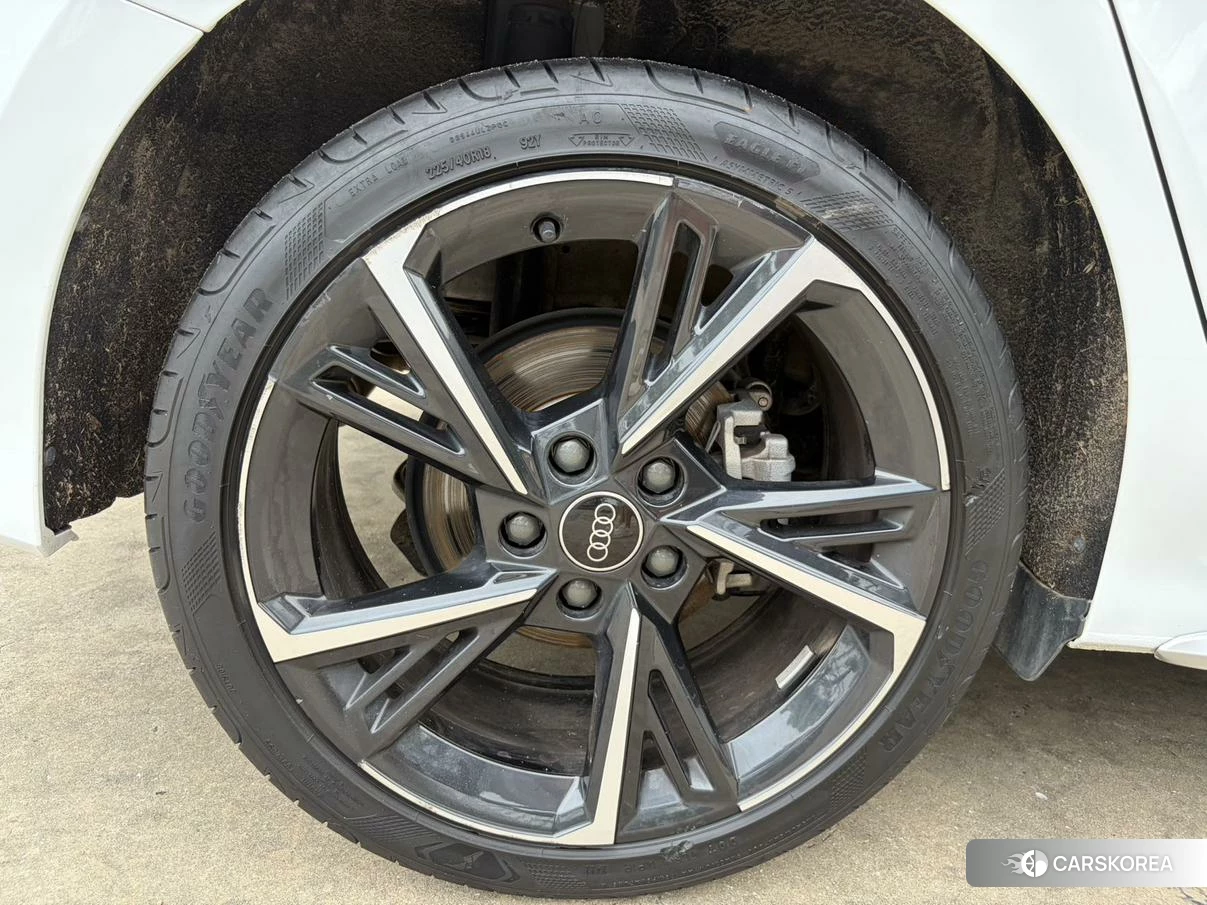 Audi A3 id 4513962 из Китая 15