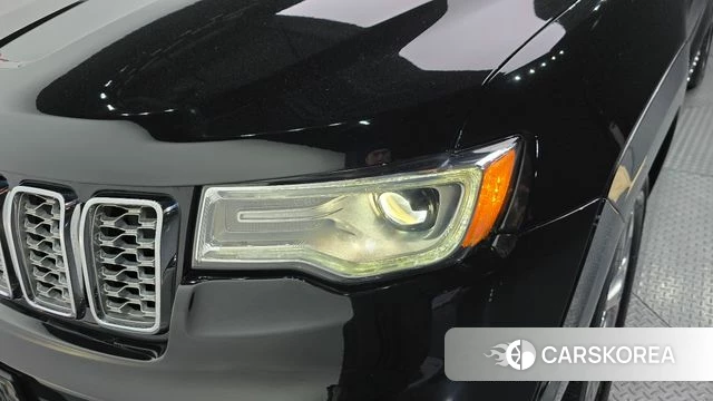 Jeep Grand Cherokee id 4293928 из Кореи 15