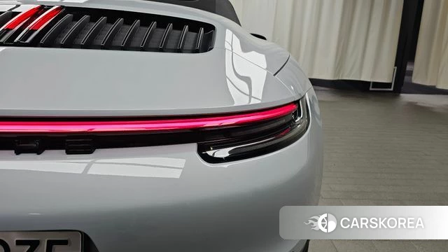 Porsche 911(992) id 4700993 из Кореи 15